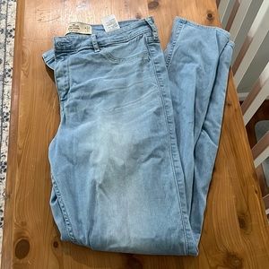 Hollister skinny jeans
